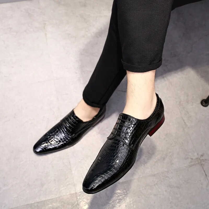 38-48 Muške cipele od PU kože Luksuzni krokodilski uzorak Muška poslovna haljina Ležerna društvena cipela Muška vjenčana obuća Zapatos Hombre