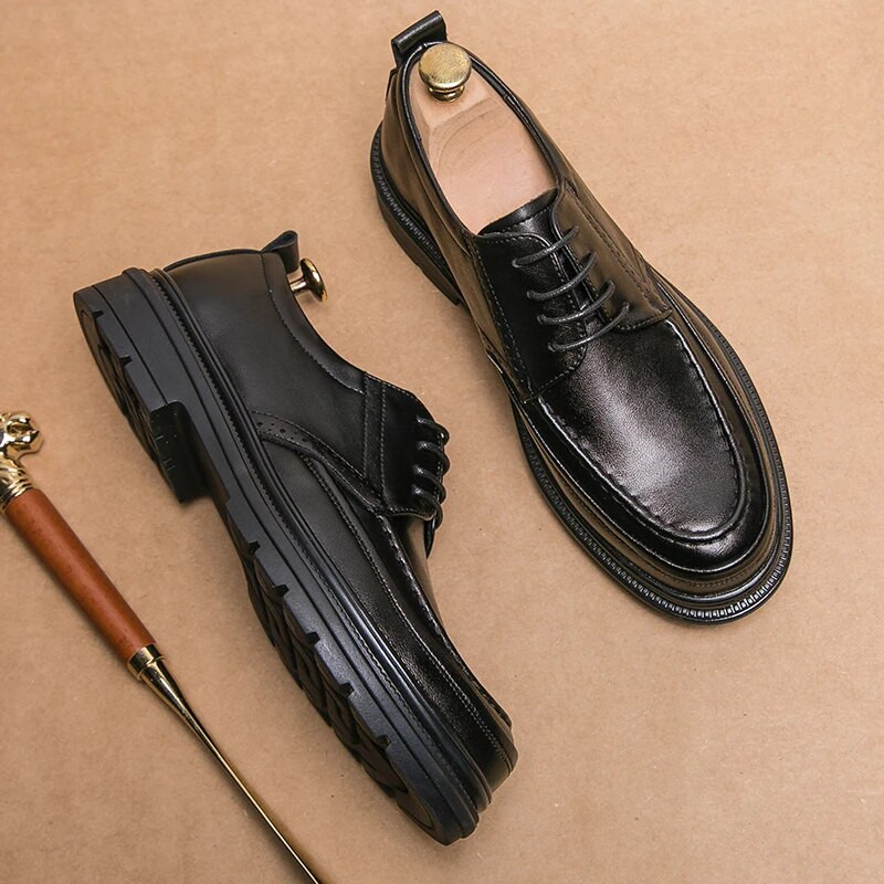 Laisvalaikio odiniai vyriški Oksfordo batai Retro stiliaus vyriška suknelė Suvarstoma Neslystanti vyriška verslo avalynė Universali iškilminga suknelė plokščia