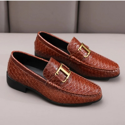 Nauji aukštakulniai Elegantiška vyriška Suknelė Batai Trend Žalia Smailia Nosa Laisvalaikio odiniai Loaferiai Vyrams Madingi Prisegami vyriški iškilmingi batai