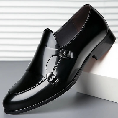 Svečane cipele za muškarce Ležerne poslovne muške natikače Uredske kožne cipele Remen s kopčom Britanski stil Vanjski Zapatos 2023 Prozračne