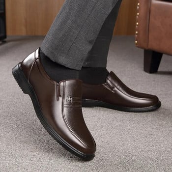 Ръчно изработени обувки Мъжки мокасини Без приплъзване Бизнес ежедневни обувки Класически меки кожени Hombre дишащи мъжки обувки плоски