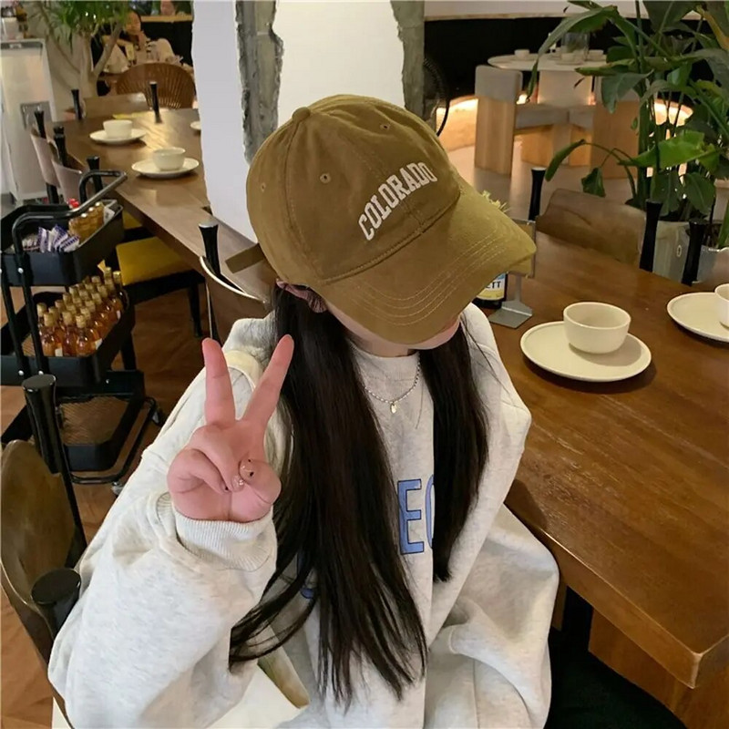 Sügis- ja suvine puuvillane kiri pesapallimütsi tikandid vabaaja mood Sport õues tähestik Lihtsad tippkübarad tüdrukute visiirid