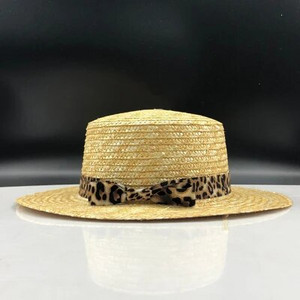 egyszerű szalma nyári női csónakázó napozósapka elegáns hölgynek, királynőnek, divatos csokorcsomóval, lapos Homburg Fedora sapkák