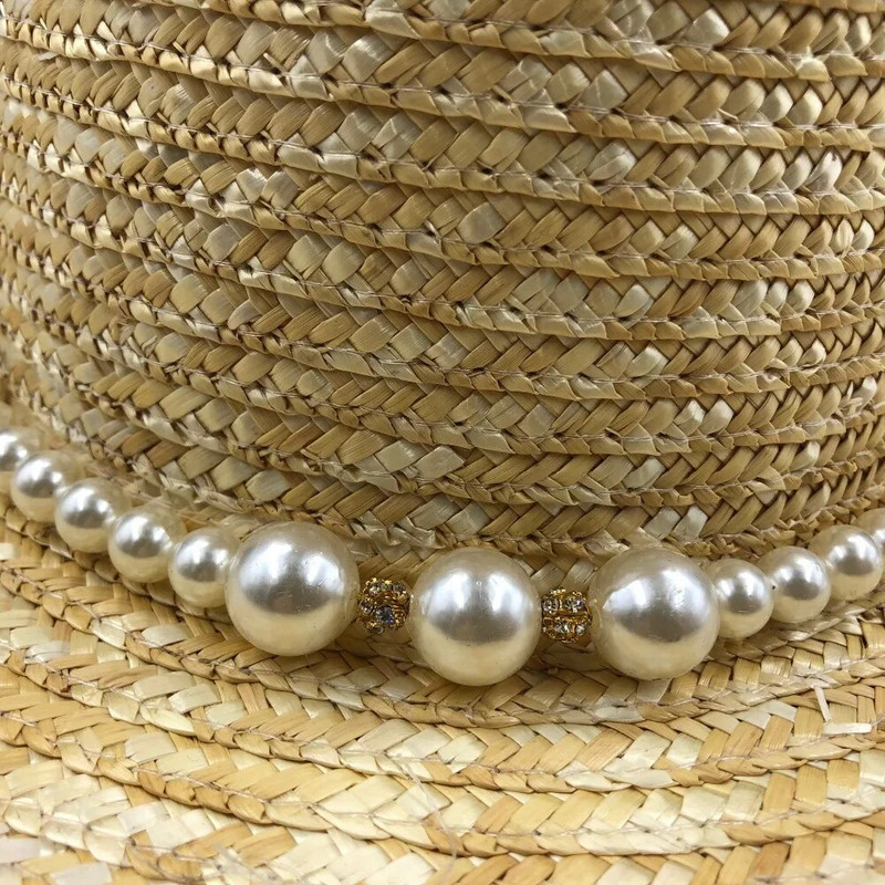 egyszerű szalma nyári női csónakázó napozósapka elegáns hölgynek, királynőnek, divatos csokorcsomóval, lapos Homburg Fedora sapkák