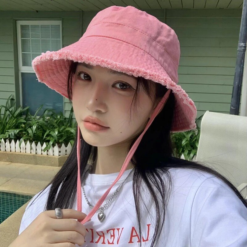 Suvine Bob Bucket Müts Naised Mehed Ranna päikesemüts Luksuslik Disainer Bränd Frayed Expedition koppkübarad Y2K stiilis pesapalli golfimütsid