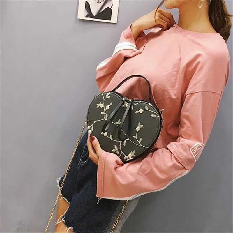 Ins Ženska ručna torbica s cvjetnim vezom Torbica Torba na rame Kožni lanac u obliku srca Messenger torbe Crossbody Clutch Mala torbica