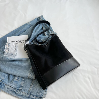 Retro zomšinės odinės didelės talpos kibiras Moterys Populiarus Pu kratinys ant pečių Paprasti moteriški skersiniai krepšiai