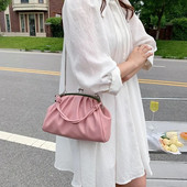 Új, egyszínű, hajtogatott hordtáska divat Új, kiváló minőségű puha bőr utazó válltáskák Hónaljtáska Női tervezői kézitáska