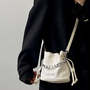 Модни вериги Дамски чанти за през рамо Едноцветни дамски малки чанта през рамо Обикновена изкуствена кожа Дамски чанти Портмоне