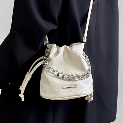 Модни вериги Дамски чанти за през рамо Едноцветни дамски малки чанта през рамо Обикновена изкуствена кожа Дамски чанти Портмоне
