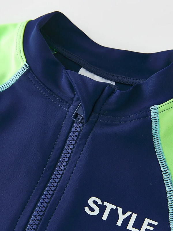 Vaikiški maudymosi kostiumėliai berniukams ilgomis rankovėmis UPF50 paplūdimio maudymosi kostiumėlis berniukui su apsauga nuo UV spindulių Vaikiškas maudymosi kostiumėlis baseino drabužiai