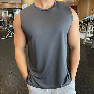 Висококачествена мъжка жилетка за бягане с широки рамене Фитнес без ръкави Риза за лека атлетика Marathon Sport Training Странично разделени Потник