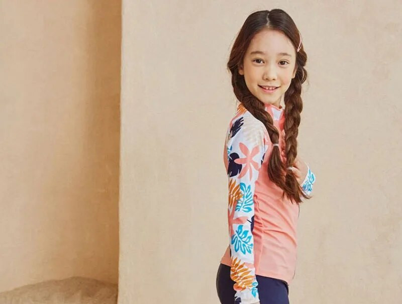 Костюм от две части за момиче с големи размери Бански костюм Детски бански костюм с дълги панталони с дълъг ръкав Нов детски слънцезащитен плажен костюм за 2023 г.