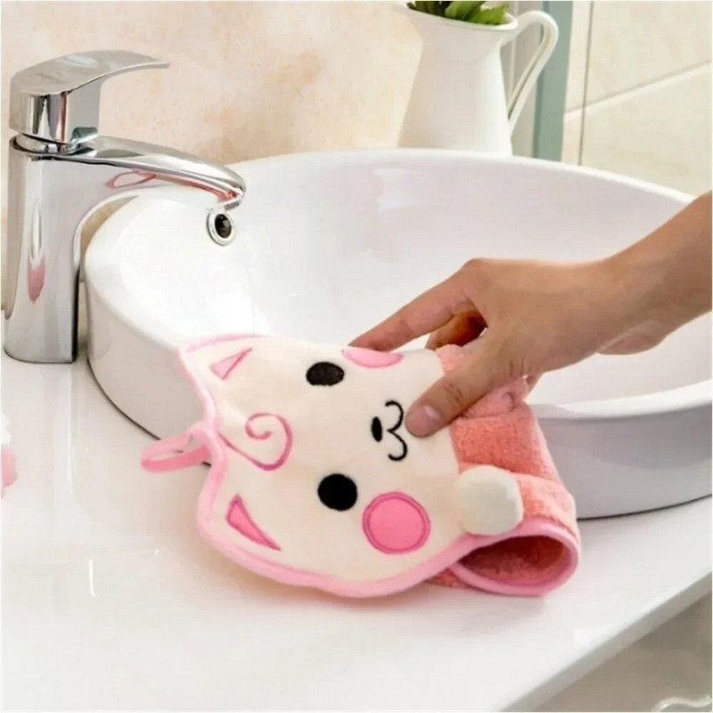 Virtuvinis namuose sutirštintas pakabinamas rankšluostis