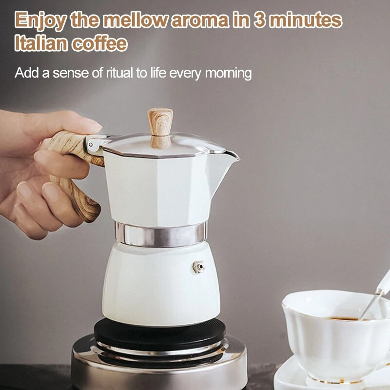 Vintage Aparat za espresso s drvenom ručkom Moka Lonac Klasični talijanski i kubanski Alati za pripremu piva Cafetera 150 ml 300 ml Dodaci za kafić