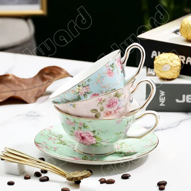 Cvjetni uzorci biljaka Šalice za čaj i tanjurići Šalica za kavu Keramička ukrasna šalica za kućanstvo Šalica za čaj u nordijskom stilu Šalice za posuđe