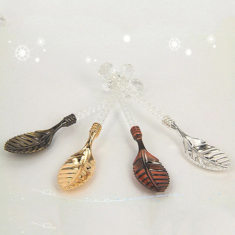 Нов модел с кристална глава Реколта Чаена лъжица Лъжички за кафе Многоцветен издълбан дизайн Фестивална парти Лъжица Лъжици Посуда