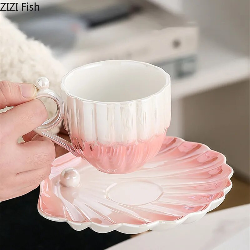 260 мл лека луксозна керамична чаша за кафе и комплект чинии Офис чаша Домакинска чаша за закуска с голям капацитет Творчески комплект за пиене