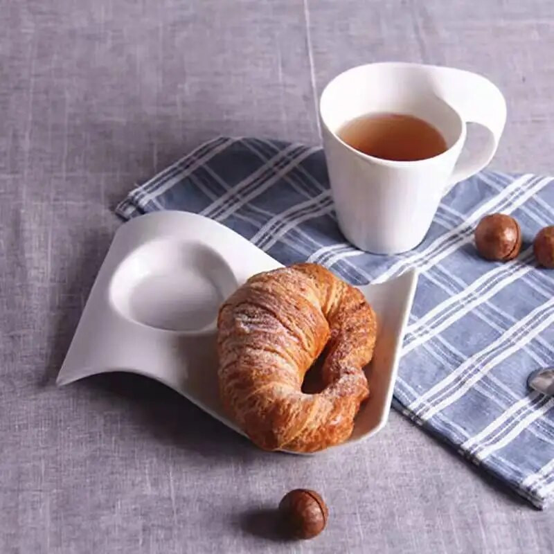 Kreativna keramička šalica za kavu od 300 ml Espresso šalica za kavu s tanjurićem Kućna šalica za vodu Šalica za doručak za par Šalica za mlijeko Umjetnički set šalica za čaj
