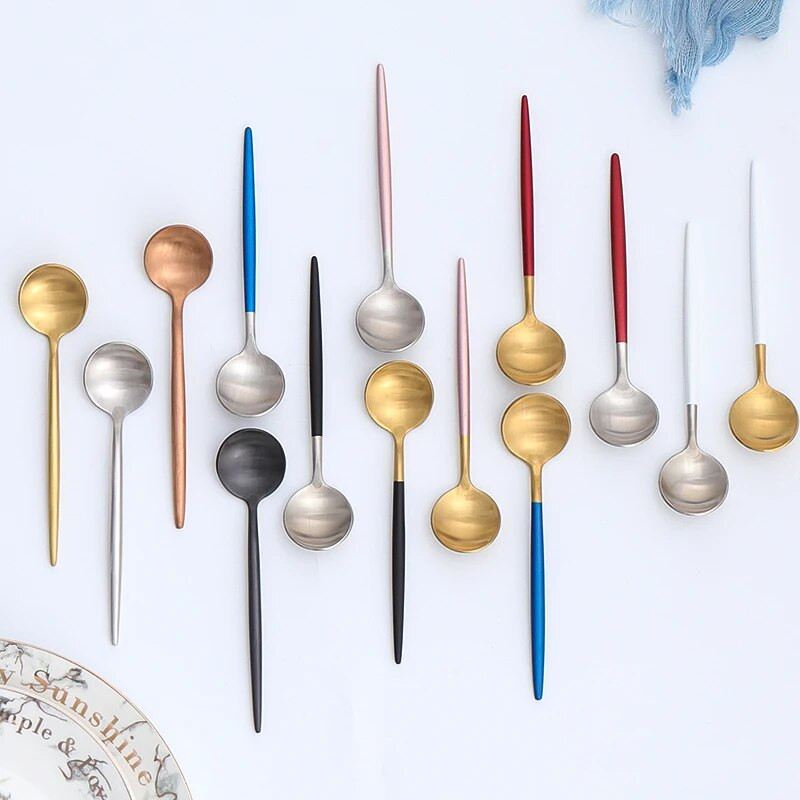 1 бр. Лъжица за кафе от неръждаема стомана 304 Лъжици за сладолед и чай Черно злато Цветни лъжици Комплект сервизи за вечеря в хотелски ресторант