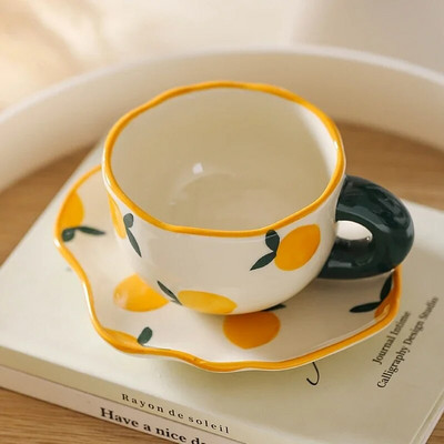 180 ml-es aranyos, kézzel gyúrt kerámia kávésbögre és csészealj Kreatív, kézzel festett délutáni teáscsésze csészealjlány illatos teáscsészével