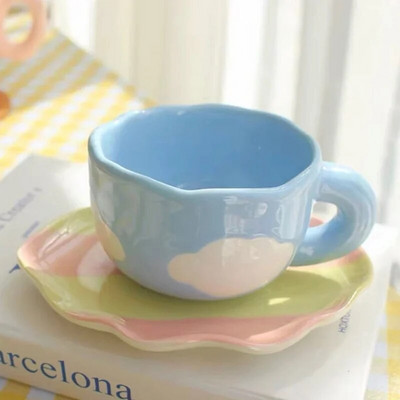 180 ml-es aranyos, kézzel gyúrt kerámia kávésbögre és csészealj Kreatív, kézzel festett délutáni teáscsésze csészealjlány illatos teáscsészével