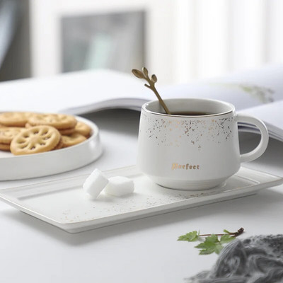 250 ml Европейски стил Креативен керамичен комплект чаши за кафе Порцеланови чаши с поднос и лъжица Вода Чаша за чай Чаши за закуска Мляко