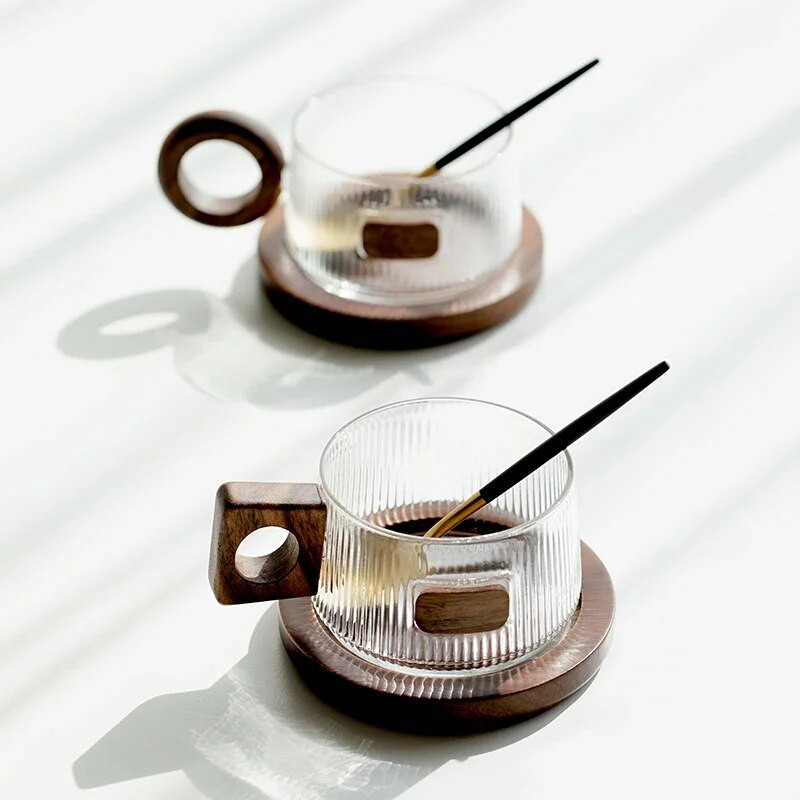 Обикновен комплект чаши за кафе Чаши за чай 250 мл Офис Стъклена чаша за вода Ежедневна чаша за следобеден чай с поднос Лъжица Кунг-фу чаша за напитки