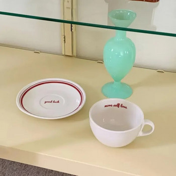 Корейски Ins стил Френска ретро чаша Червена буквена линия Керамична чаша за кафе+чиния Бяла млечна чаша Минималистичен комплект Подарък за рожден ден