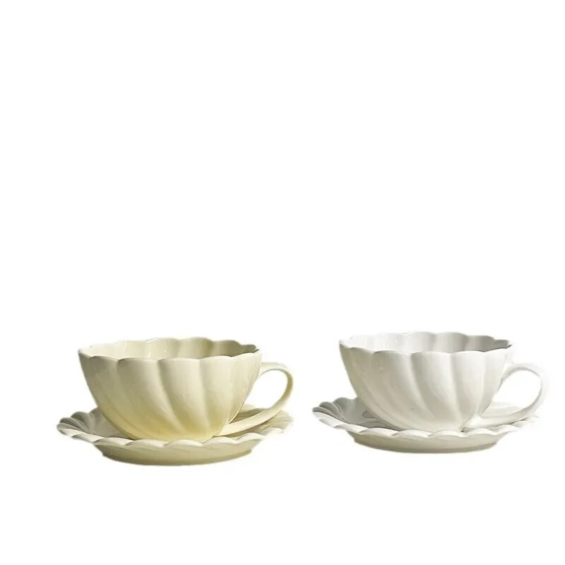 French Cream Keramička šalica i tanjur Prekrasne vintage čipkane reljefne šalice za kavu Mlijeko i zob za doručak Šalice za poslijepodnevni čaj 250 ml