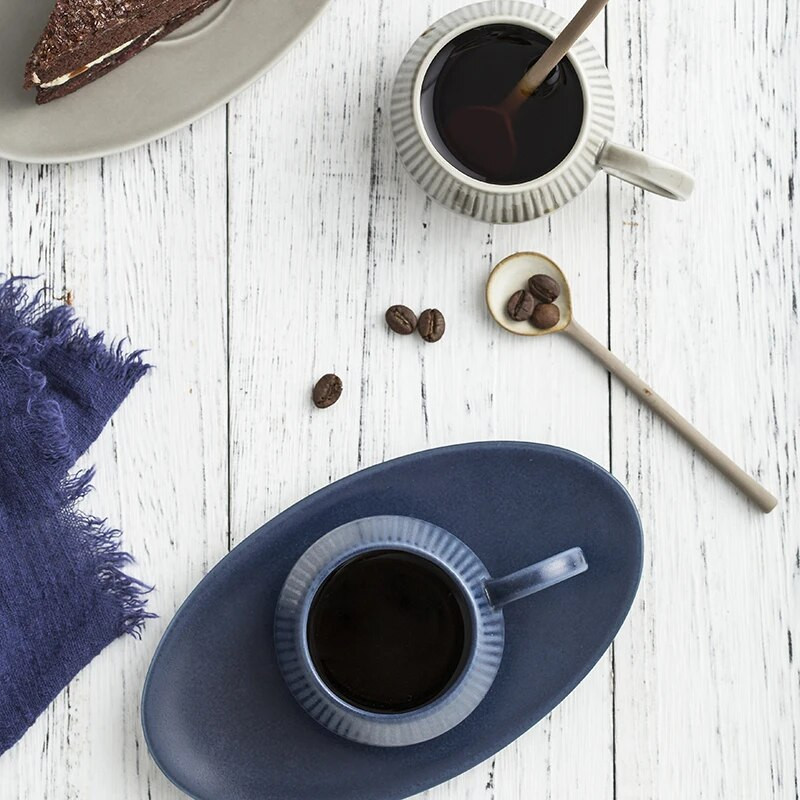 Скандинавски стил Римски вертикални ивици Керамична чаша за еспресо Комплект чинийка Кафене Магазин Следобеден чай Малка чаша за кафе лате и комплект съдове