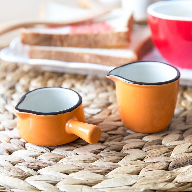 YWDL Мини керамична кана за мляко с дръжка Ястие за подправки Чаша с оцетен сос Сметана за мляко Буркан за сироп за кафе Купички за потапяне