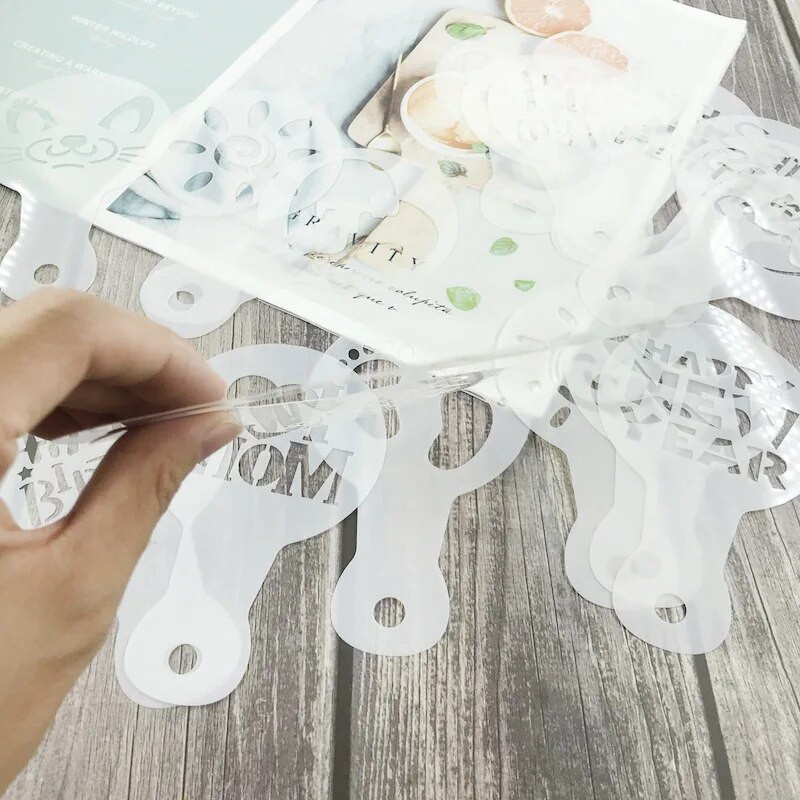 20 бр./компл. Английски думи за благословия Кафе Мляко Форма Весела Коледа Честит рожден ден Шаблон за торта Шаблон за печат Сито за захар на прах