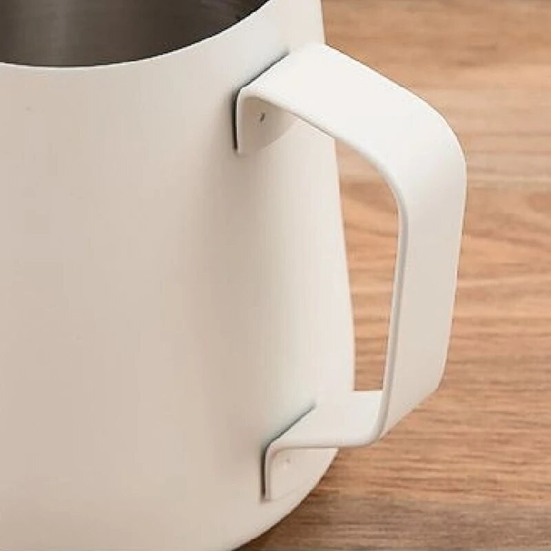 Vrč za pjenjenje mlijeka Izljev Latte Art vrč Okrugli izljev Latte Art vrč Vrč za mlijeko Pjenilica Profesionalni barista Vrč za kuhanje mlijeka na pari
