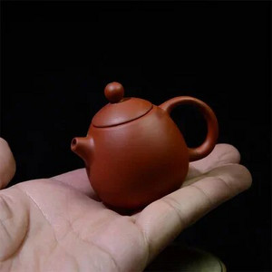 Mini ljubičasti glineni čajnik Zhu Mud čajnik malog kapaciteta Kineski dodaci za ceremoniju čaja Prilagođeni kućni set za čaj Dekoracija