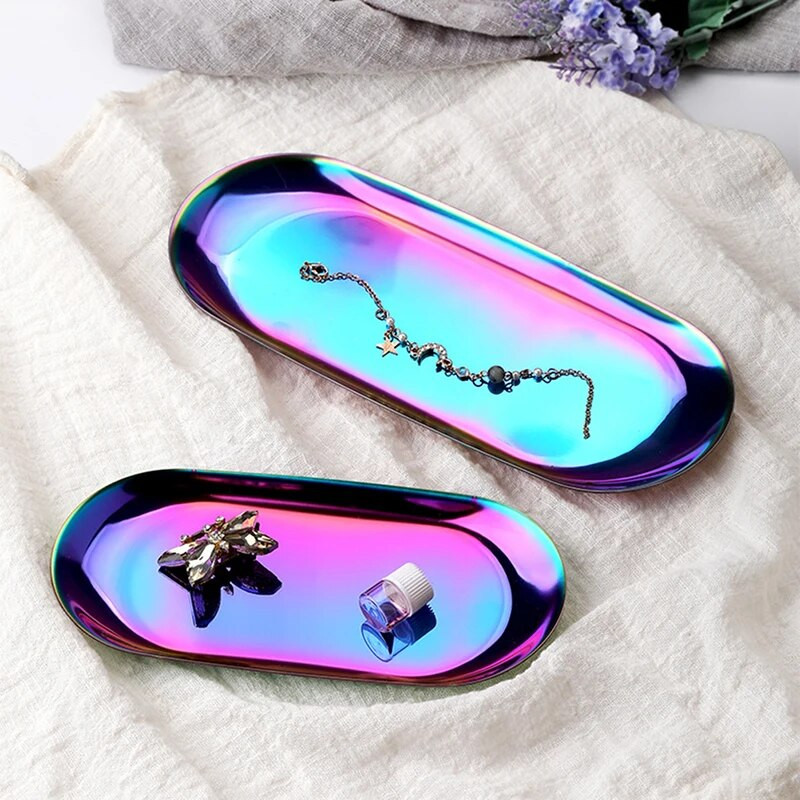 Põhjamaade stiilis kuldne roostevabast terasest magustoidutaldrik pähklipuuviljakoogialus