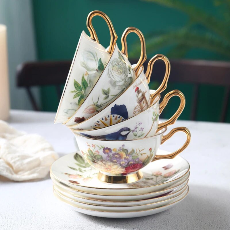 Šalica za kavu od finog porculana Klasični cvjetni set šalica za čaj Keramička šalica za latte kavu i tanjurić Set Porculanska šalica za čaj Poklon posuđe