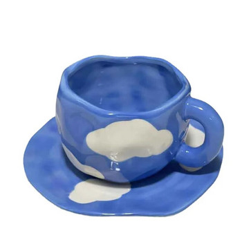 Ръчно рисувано синьо небе и бели облаци Чаша за кафе Креативна керамична чаша Чаша Мляко Чаша за закуска Сервизи Уникален подарък