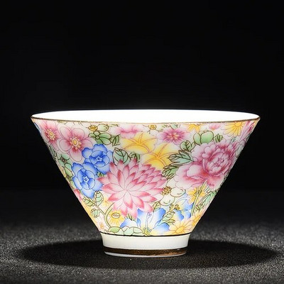 Jingdezhen Ceramics Porcelán, kézzel festett teáscsésze Színes Zománc Virágok Mesterkupa Single Puer Tea csésze teáskészlet teáskészlet