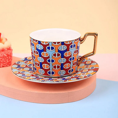 Šiaurės marokietiškas porcelianinis kavos puodelio ir lėkštutės rinkinys su auksine rankena prabangus keramikinis poros puodelis popietės arbatos puodelis 250 ml