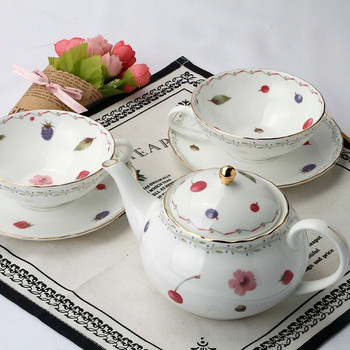 Първокласна луксозна чаша за кафе с чиния Британски сервиз за чай с шарка на цветя Европейски корейски китайски стил Купа за закуска Подарък