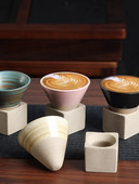 1kom 90 ml Japanska šalica za sake Latte Mini šalica Šalica za čaj INS Keramički kreativni lijevak Izvrsna šalica za kavu Šalica za čaj od grube keramike