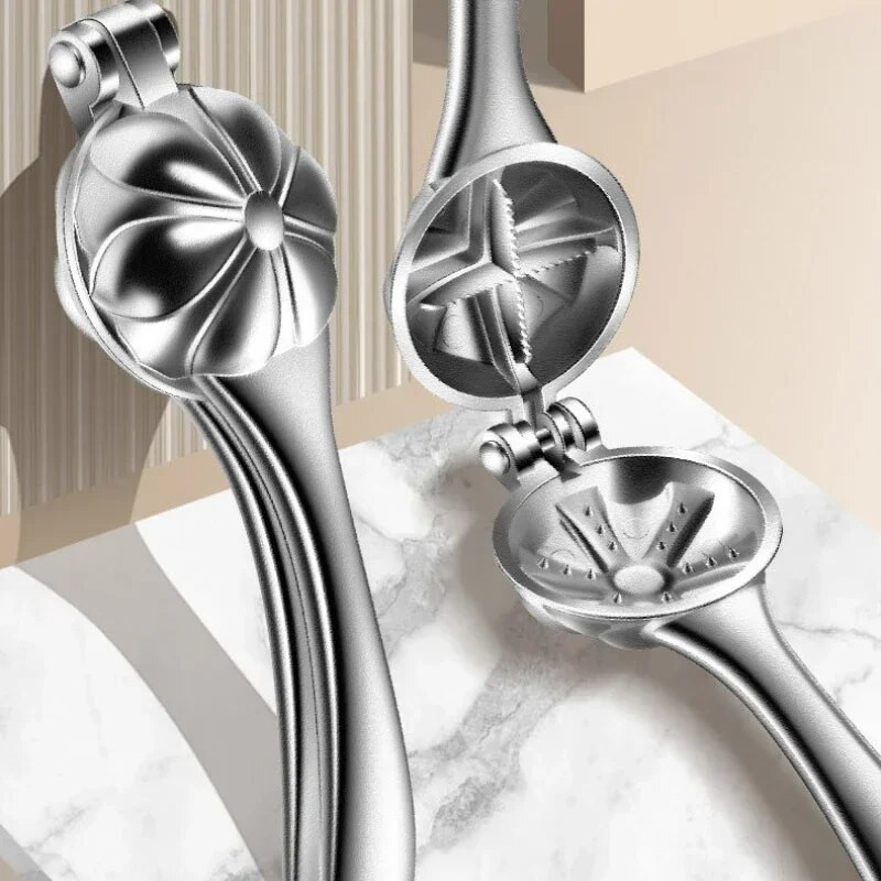 Artefakt od ljuštenja kestena Aluminijska kopča za kesten Višenamjenski otvarač za kesten Višenamjenska kopča za orahe Ljuštilica za orahe