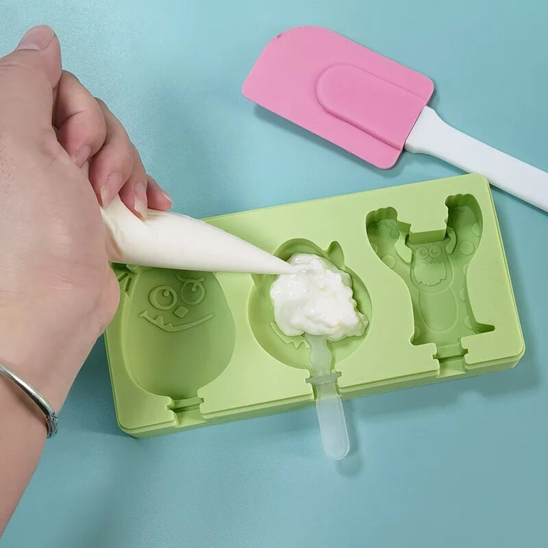 Crtani čudovišni dinosaur Silikonski kalup za sladoled s poklopcem Štapići Zeko medo DIY kalup za sladoled Kalup za kocke leda Kuhinjski alati