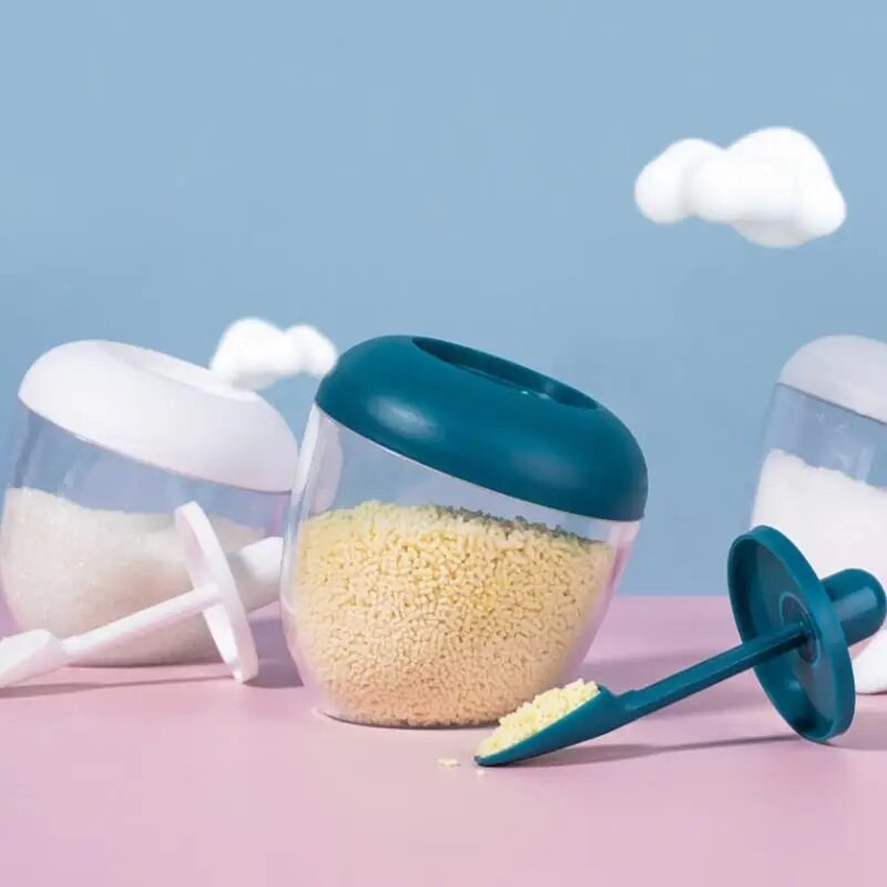 Virtuvinės druskos plaktuvo prieskonių indelis su šaukštu pipirų prieskonių dėžute Drėgmei atsparus prieskonių įrankis Druskos plaktuvas