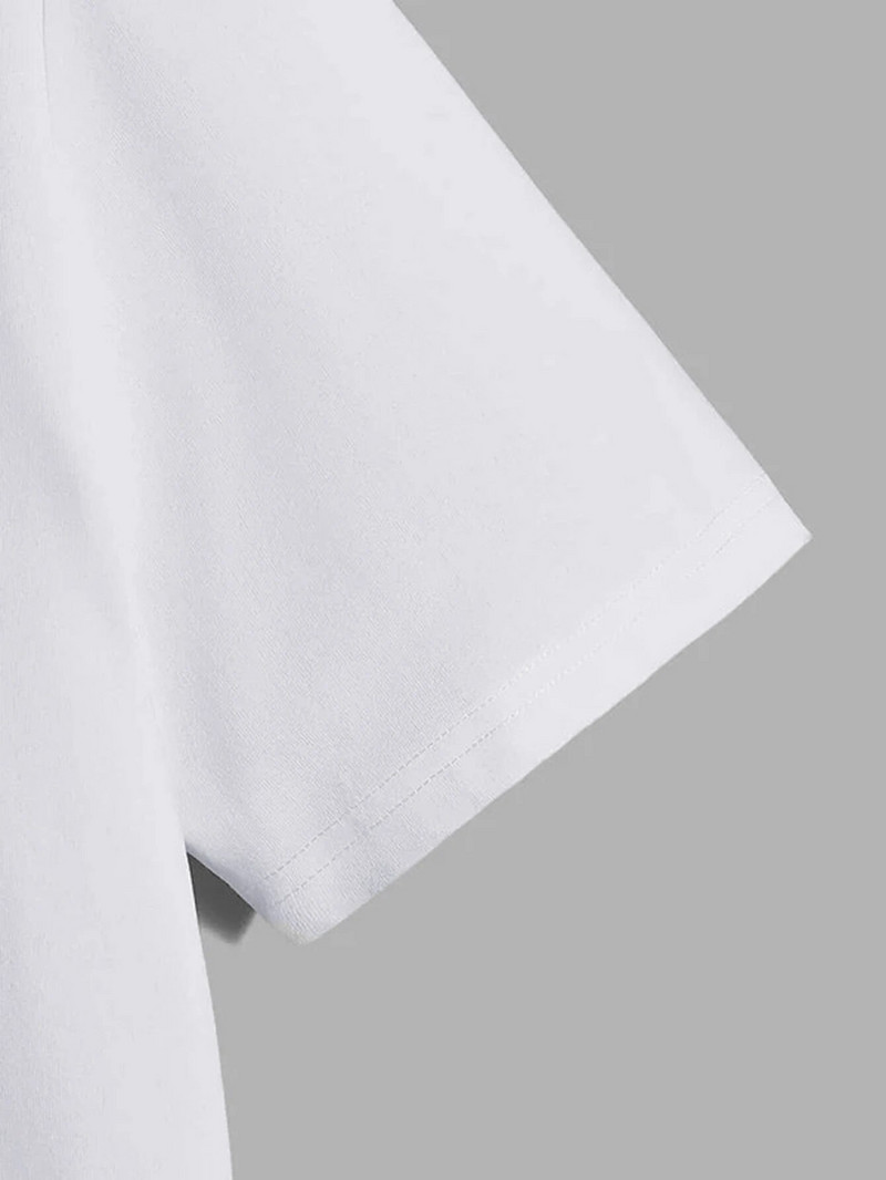 Rövid ujjú, rövid ujjú férfi póló oroszlánmintával