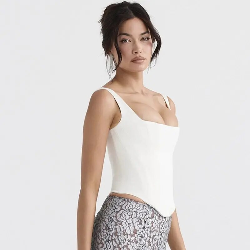 Ženski kratki prsluk s halterima s četvrtastim izrezom i rastezljivim zavojima, uski gornji dio