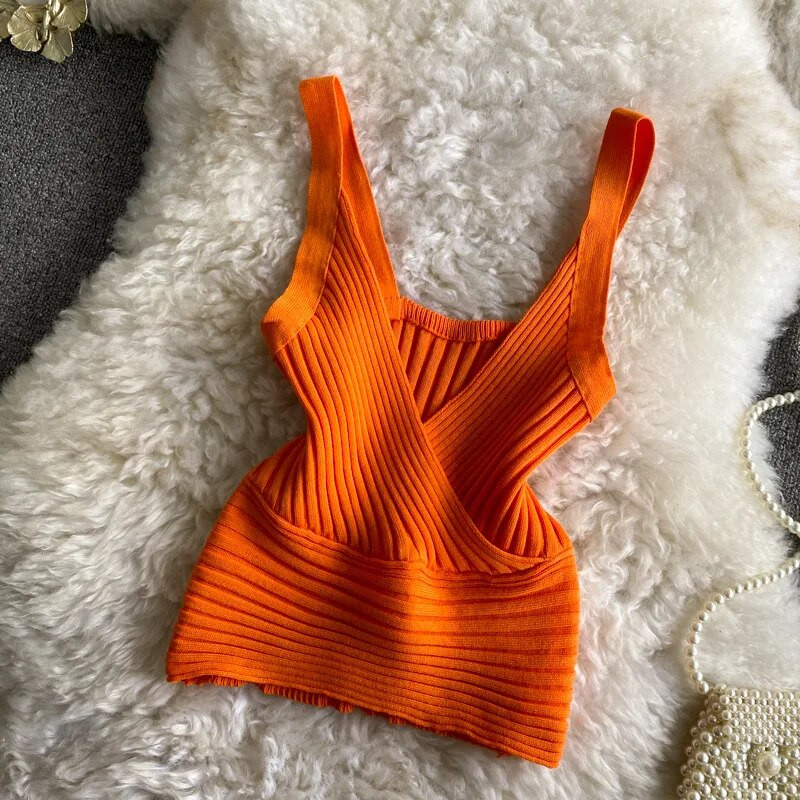 Ljeto 2024. novi seksi kratki prsluk s halterima uski kroj, ženski gornji dio džempera