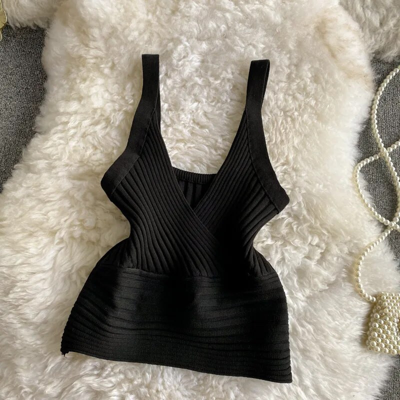 Ljeto 2024. novi seksi kratki prsluk s halterima uski kroj, ženski gornji dio džempera