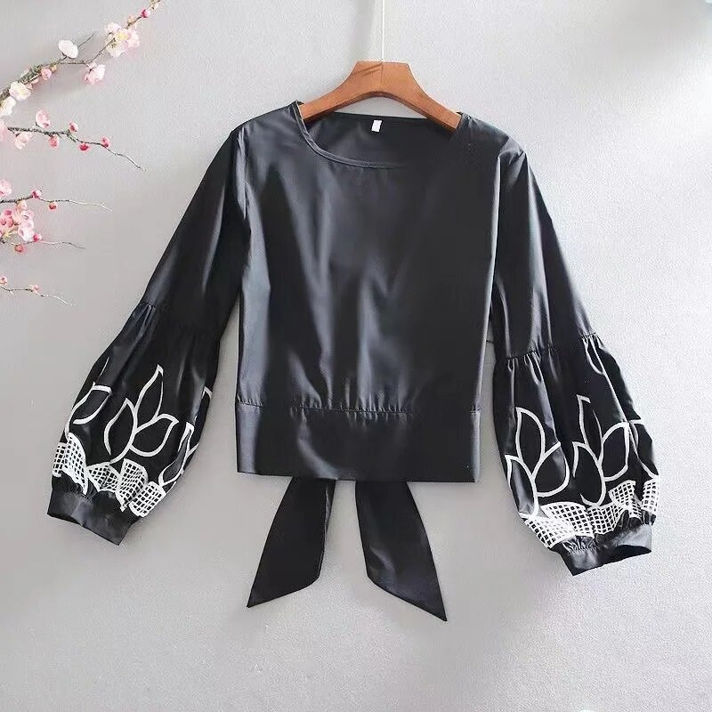 Cămașă albă scurtă șic coreeană mânecă lanternă femei brodate Topuri decolteu rotund Pulovere cu fundă bluză Bluză